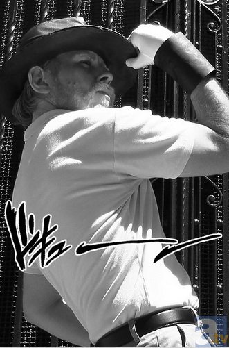 杭州小伙痛哭，被10万人围观：成年人的崩溃，是从生活开始的-华体会hth